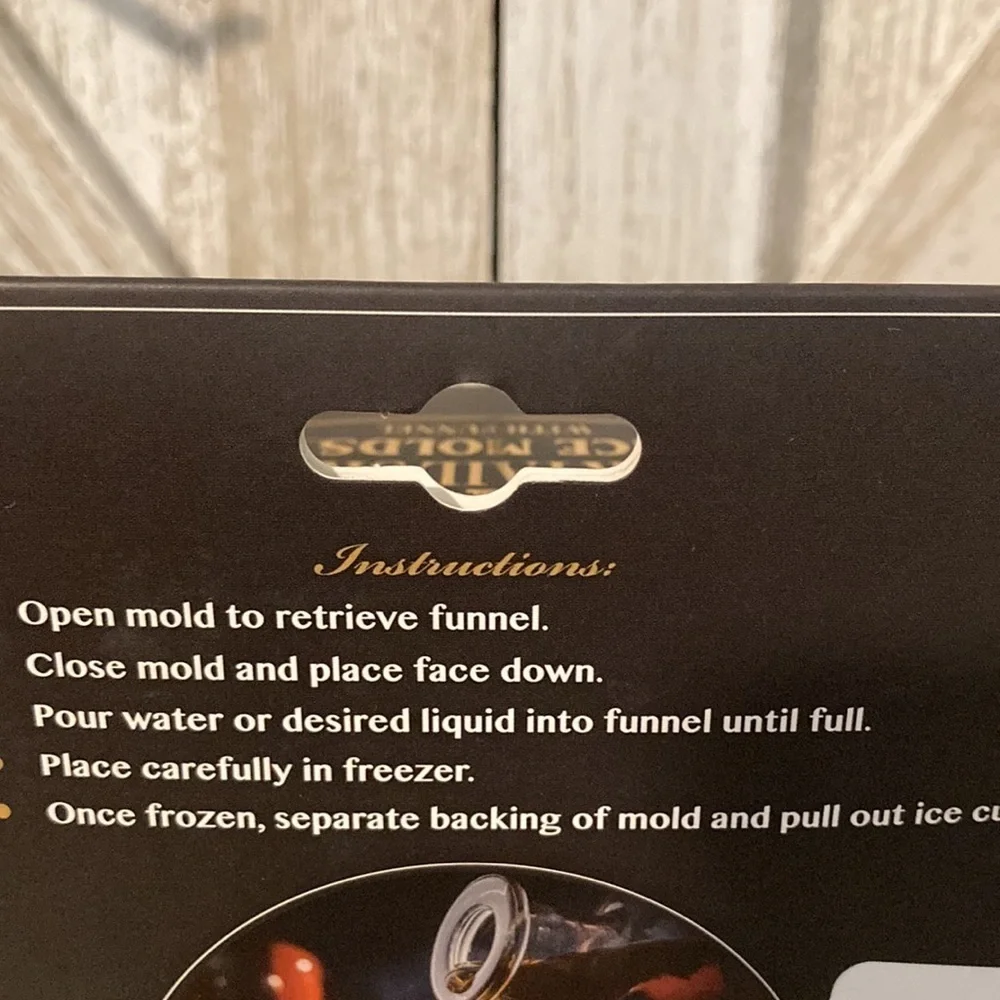 Cocktail Skull Ice Molds